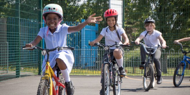 0170 Cycling must follow football's lead and do more for girls