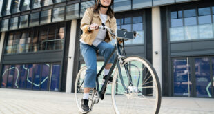 4 Swytch eBike Conversion Kit London Lifestyle Model 1 Swytch e-bike conversion kits launch in the UK to major demand 