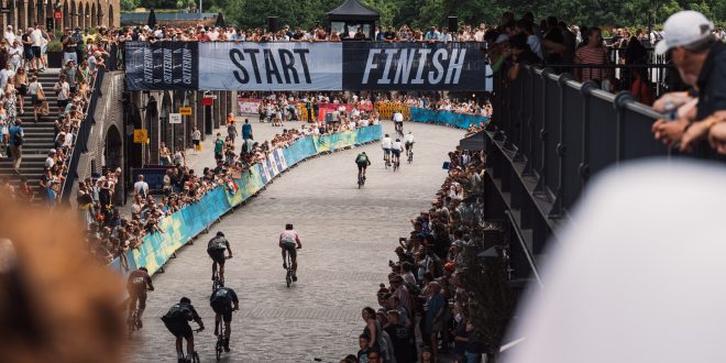 BWC 2025 PRESS SELECTS A7401990 WEB Brompton hides ‘Golden Tickets’ across London to celebrate 2026 World Championship Event