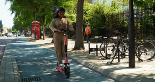 FREENOW x Voi scaled e1697816326863 Voi e-scooters now available to hire in London on FreeNow