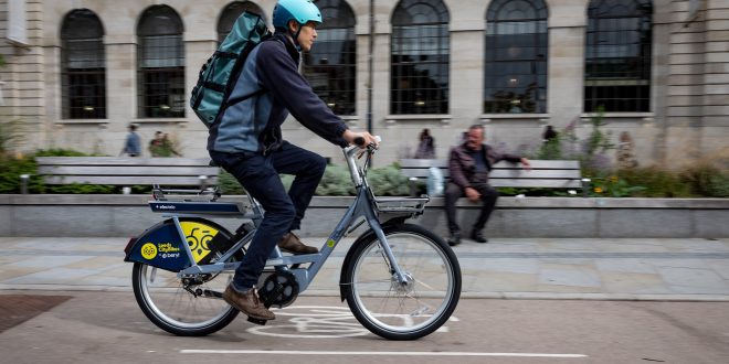 LCB action cycleway 3 cropped Leeds City Bikes launches more flexible and cost-effective way to pay